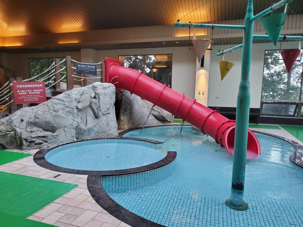 花莲市 美侖大飯店酒店 外观 照片 The water slide at the Leisure Centre